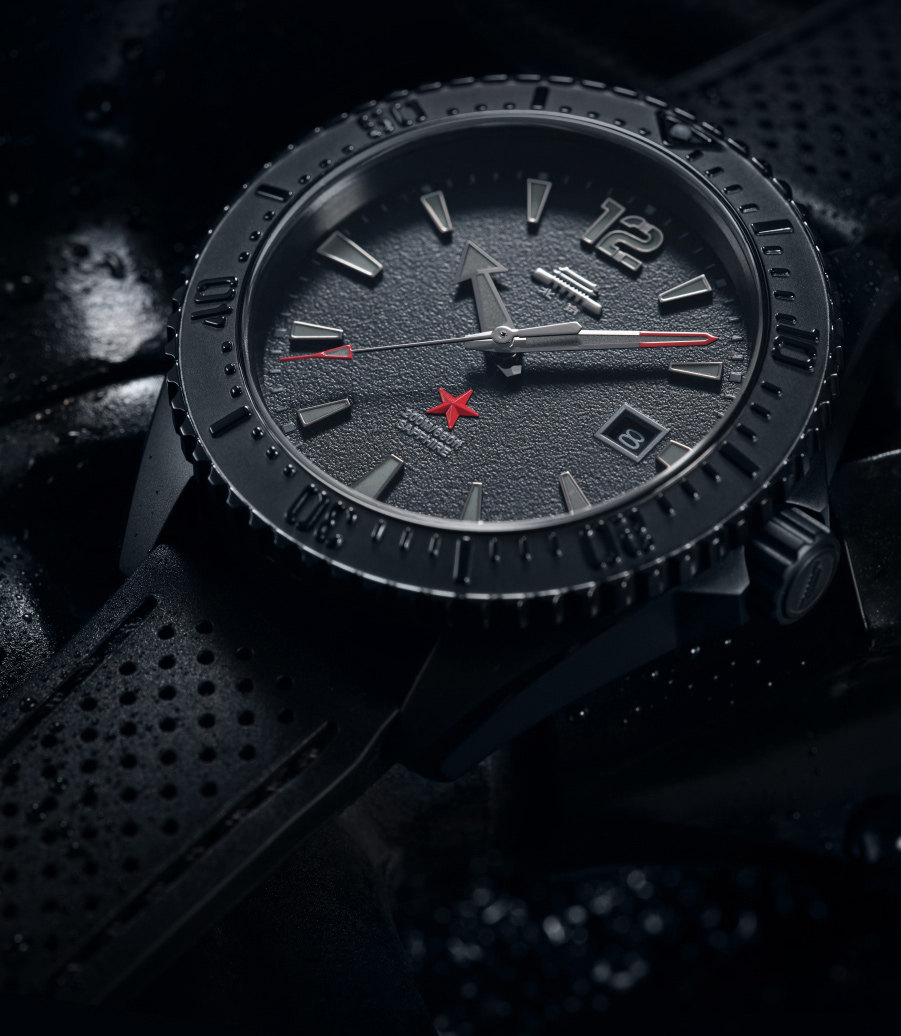 ساعة بكين داكنة اللون للغواصين - مراجعة Luxury Watch In China وسعره