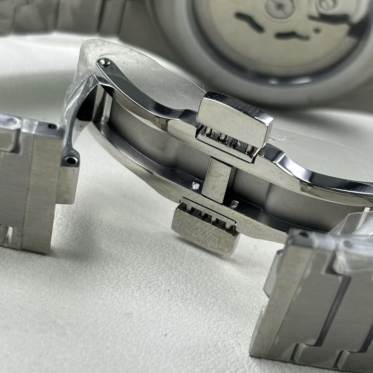 40 مللي متر ساعة سوبر بلاير ال - مراجعة Luxury Watch In China وسعره