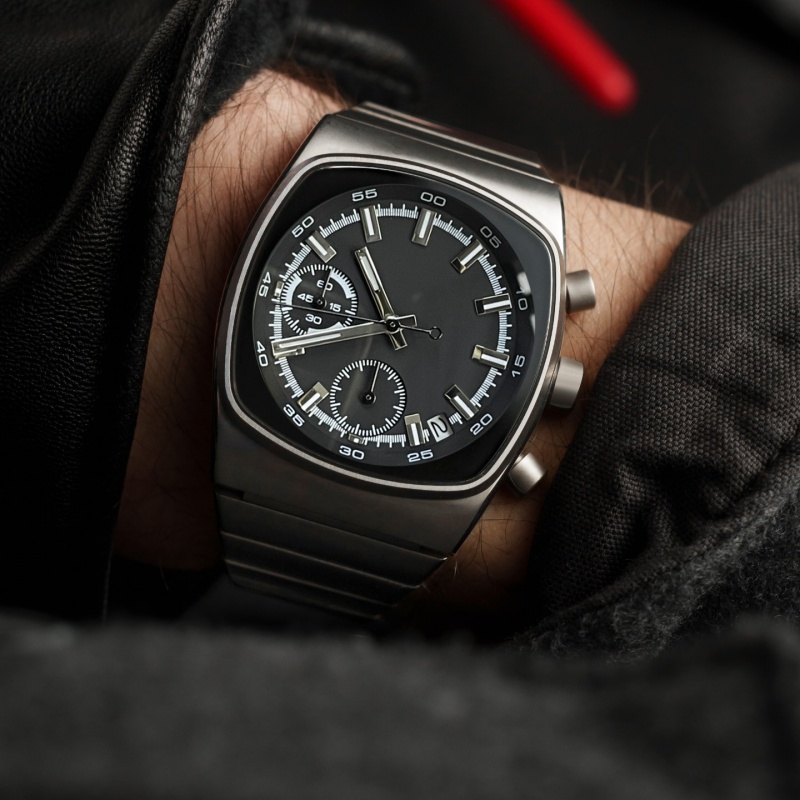 CILOA ساعة رياضية مربعة للرجال - مراجعة Luxury Watch Trends 2025 وسعره