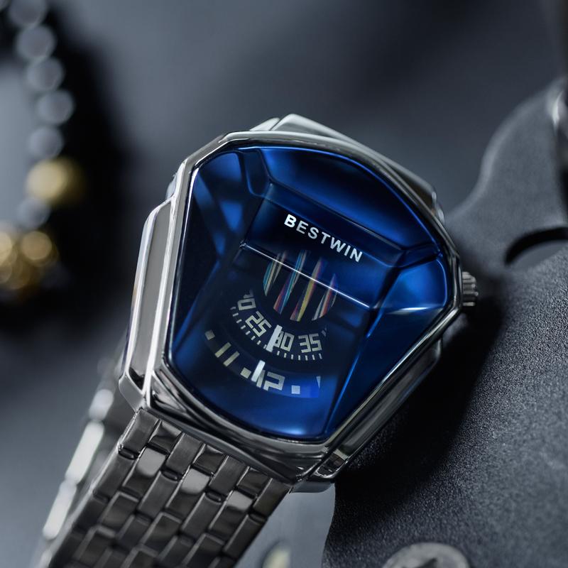 العلامة التجارية الفاخرة تريند - مراجعة Luxury Watch Trends 2025 وسعره