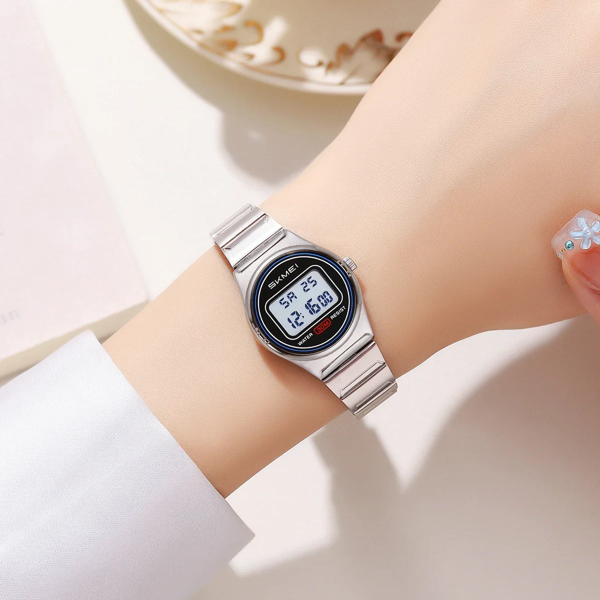 ساعة SKMEI رقمية من الفولاذ ال - مراجعة Luxury Watch Exhibition وسعره