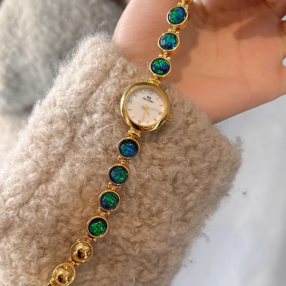ساعات نسائية فاخرة سوار اليشم  - مراجعة Luxury Watch Brand For Women وسعره