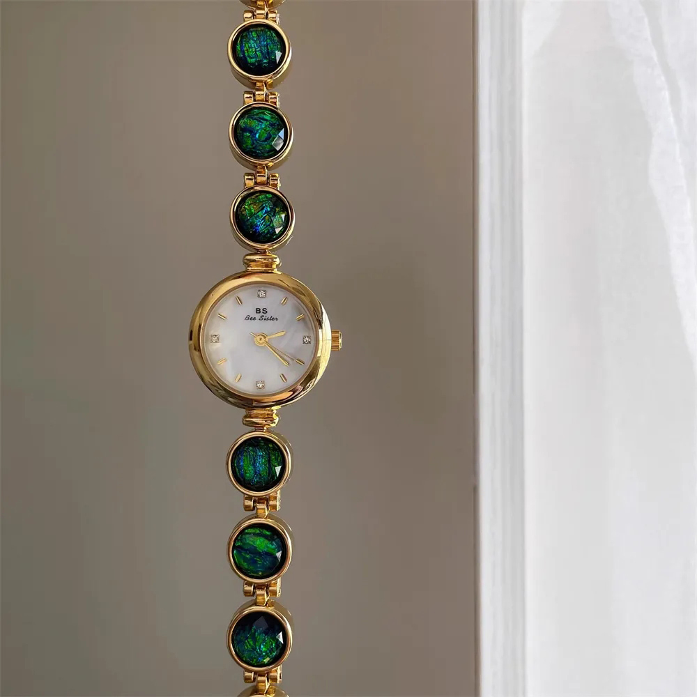 ساعات نسائية فاخرة سوار اليشم  - مراجعة Luxury Watch Brand For Women وسعره