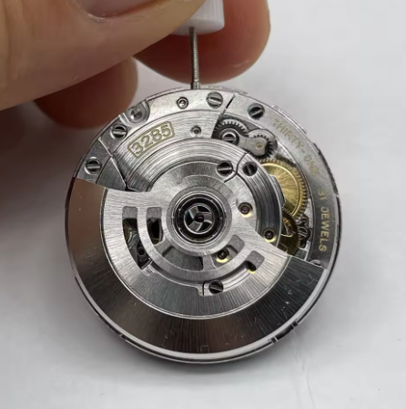 ساعة GMT جديدة للرجال بقطر 40  - مراجعة Luxury Watch Protection Film وسعره