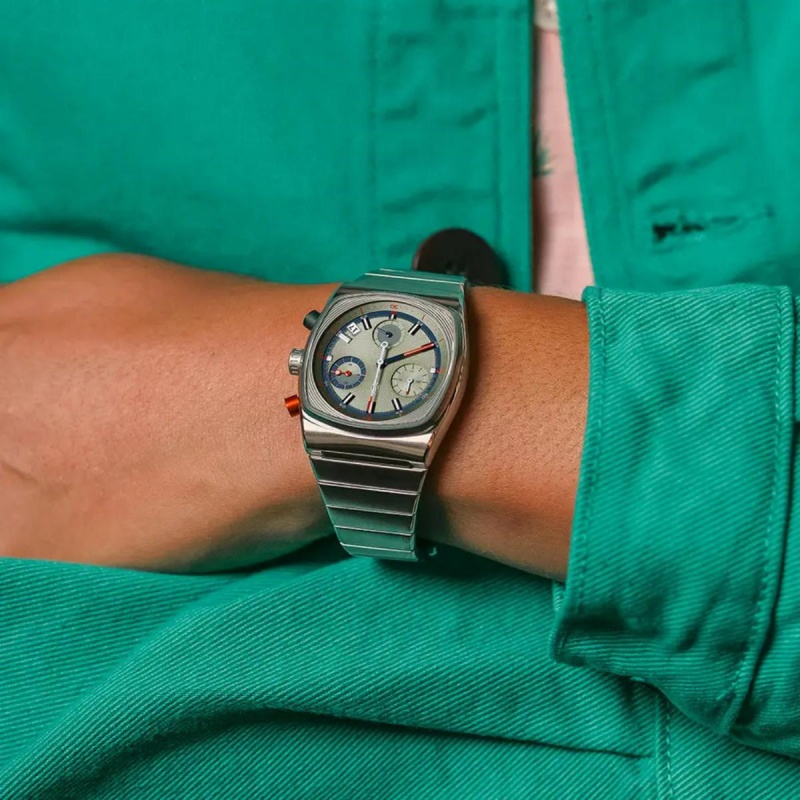 CILOA ساعة رياضية مربعة خضراء  - مراجعة Luxury Watch Trends 2025 وسعره